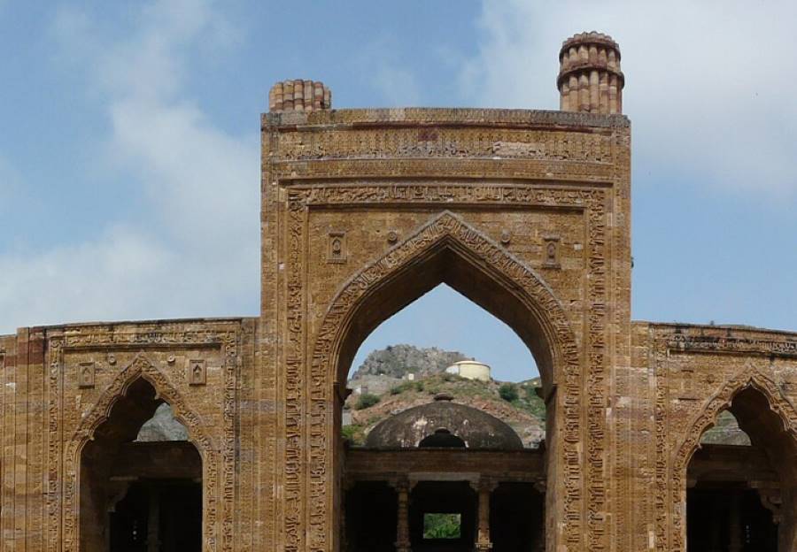 adhai din ka jhonpra masjid in ajmer