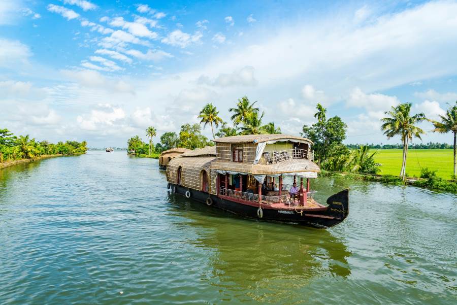 alleppey boat house in kerala