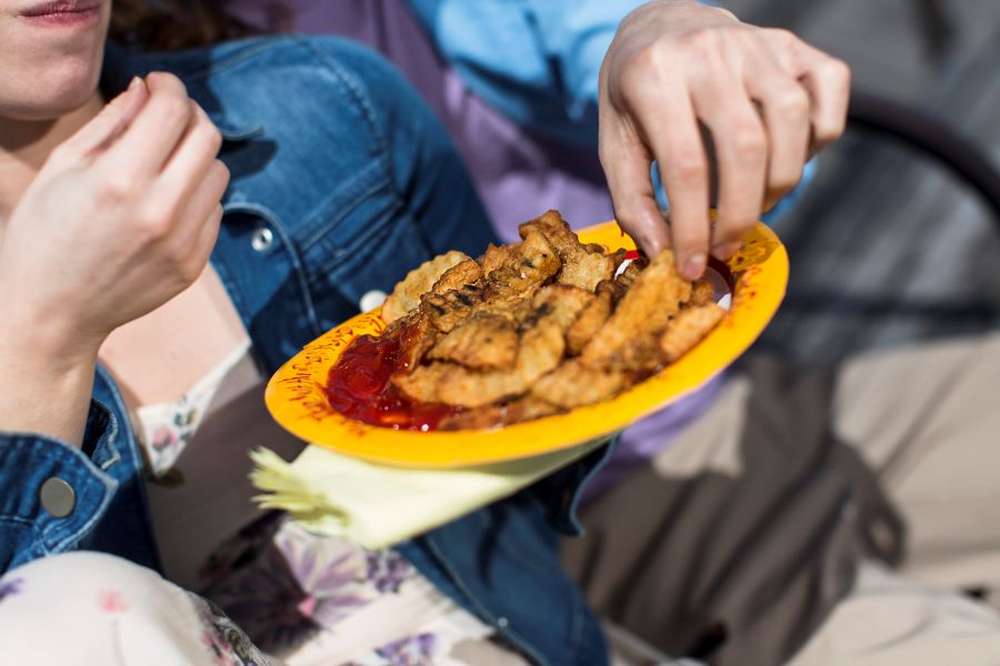 avoid eating fried foods daily during stomach ulcer