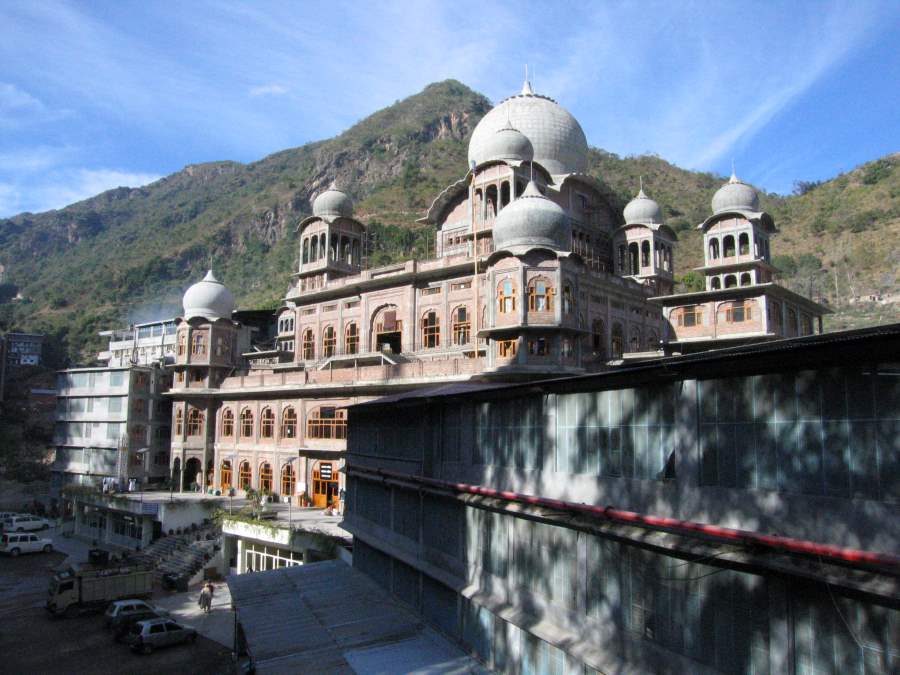 gurudwara baru sahib in solan