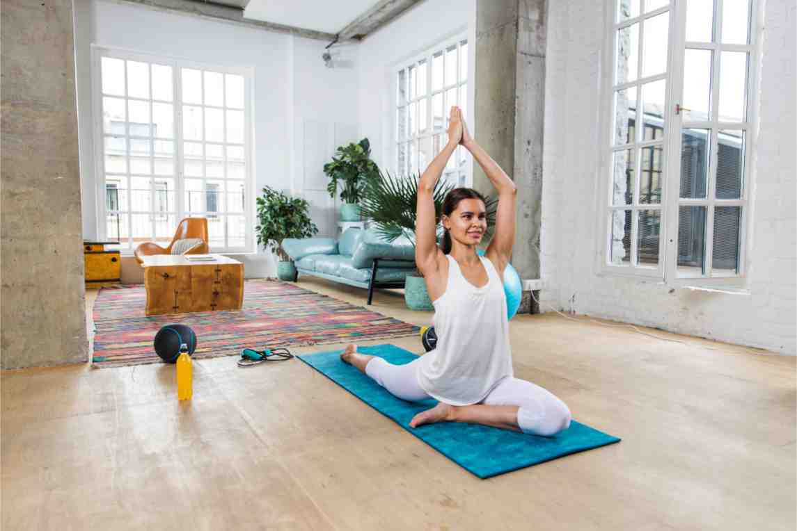 beautiful-girl-making-training-and-yoga