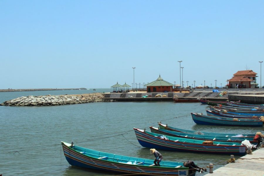 beypore beach in kerala