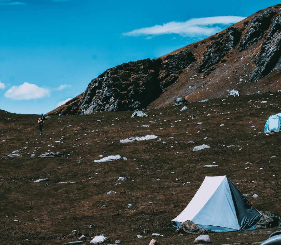 plan your trekking to bhirgu lake between mid may to october for a beautiful experience