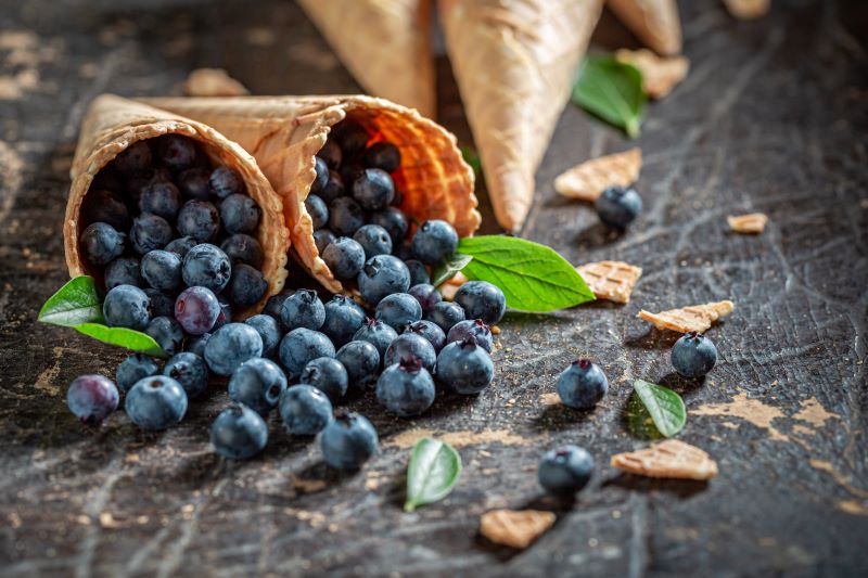 blueberries in waffels