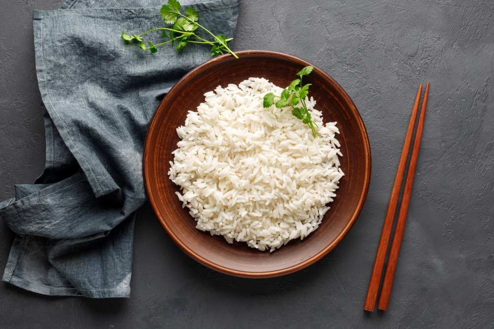 boiled rice in a brown plate