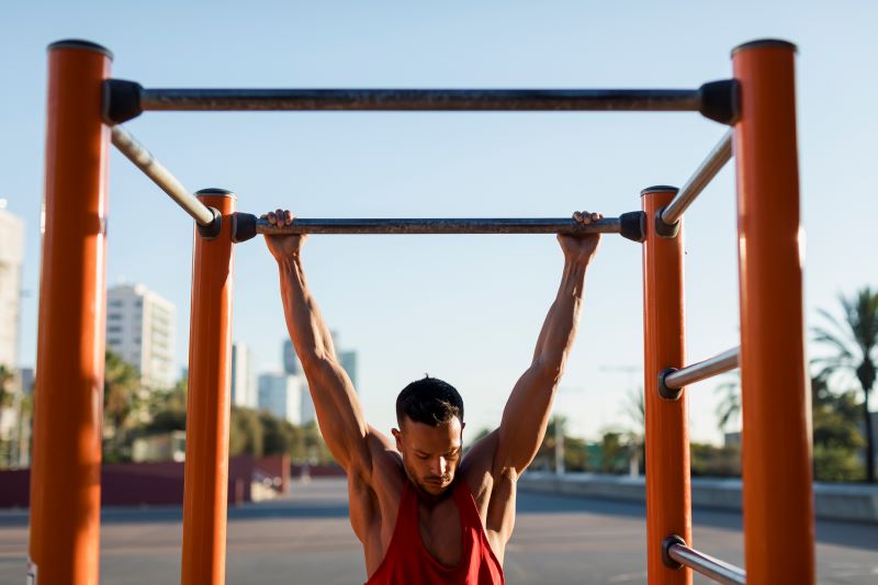 Burpees Pull-ups