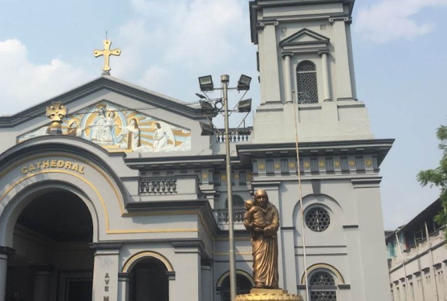 cathedral of the holy rosary in kolkata