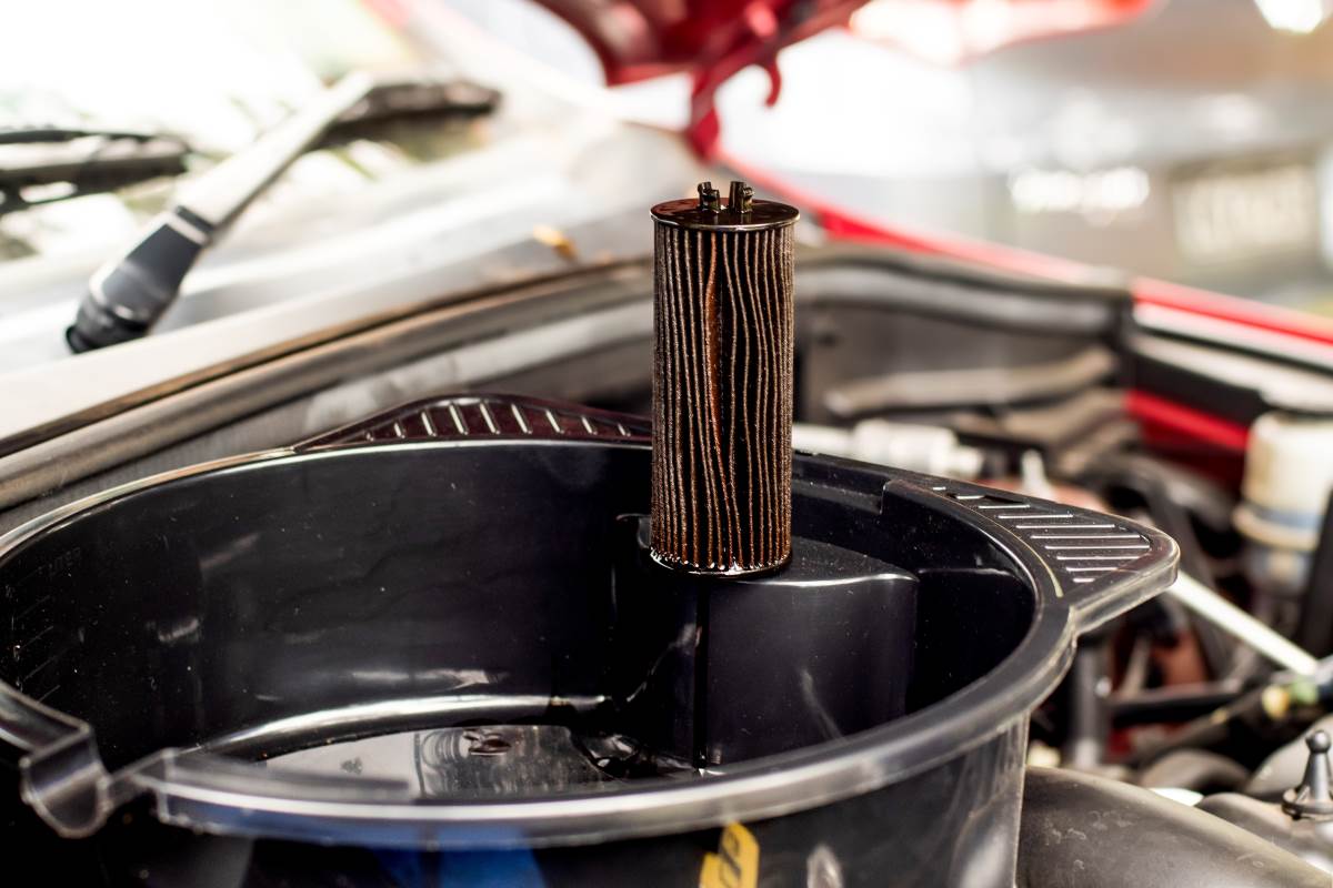 functions of car oil filter