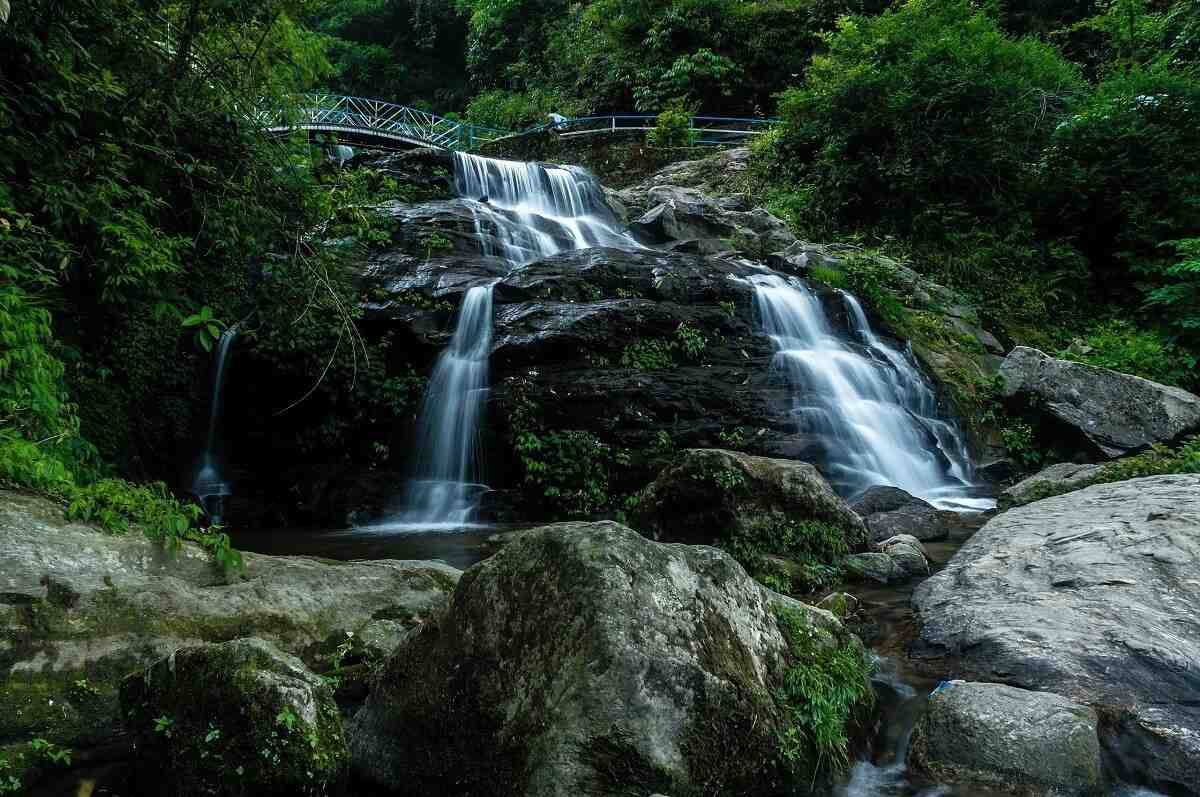 7 breath taking waterfalls near kolkata