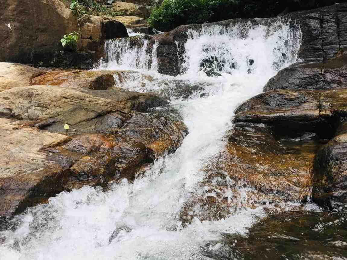 aruvikkachal waterfalls kottayam