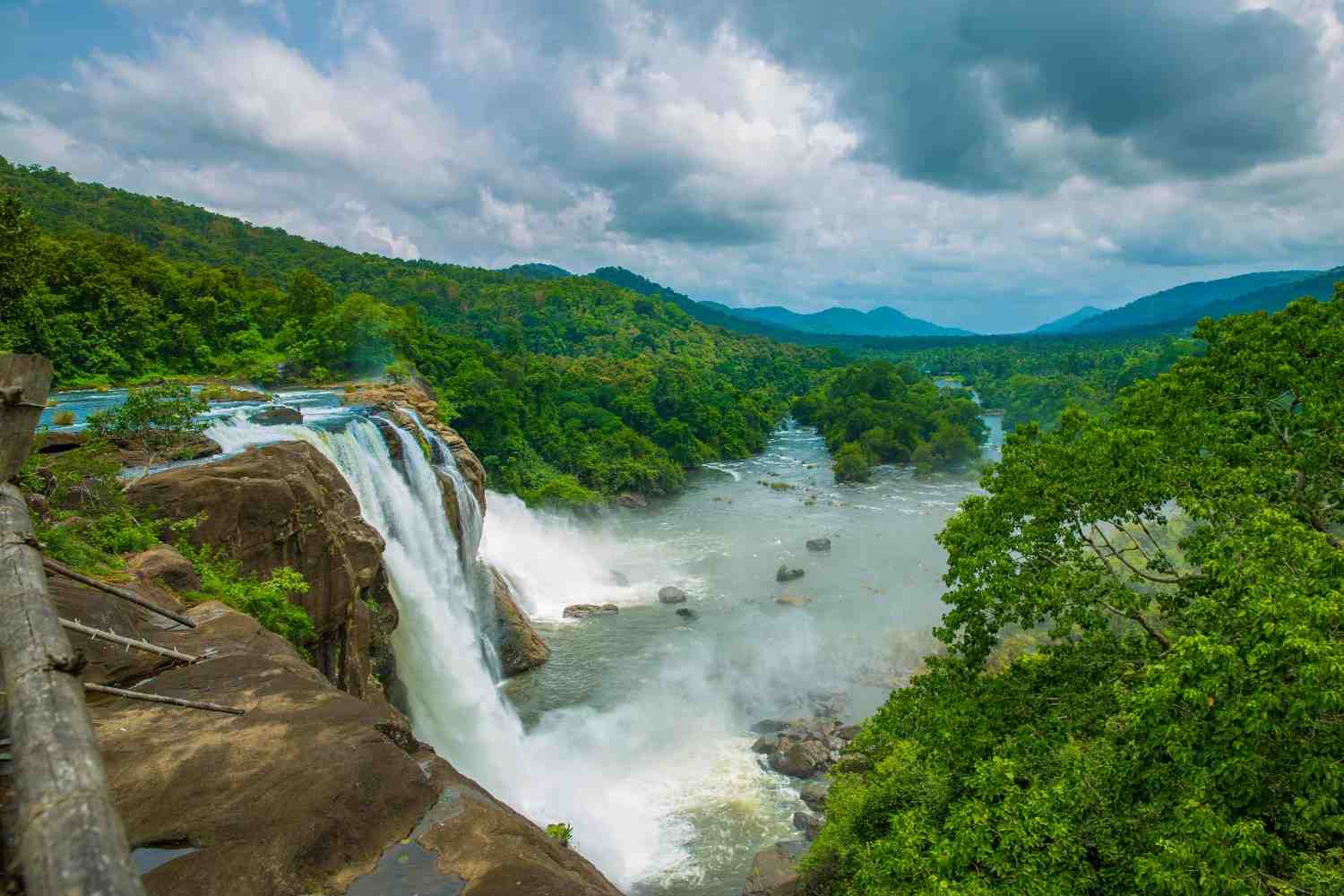 athirapally falls thrissur