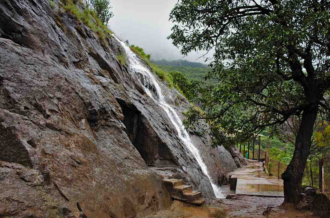 bhaje waterfalls lonavala