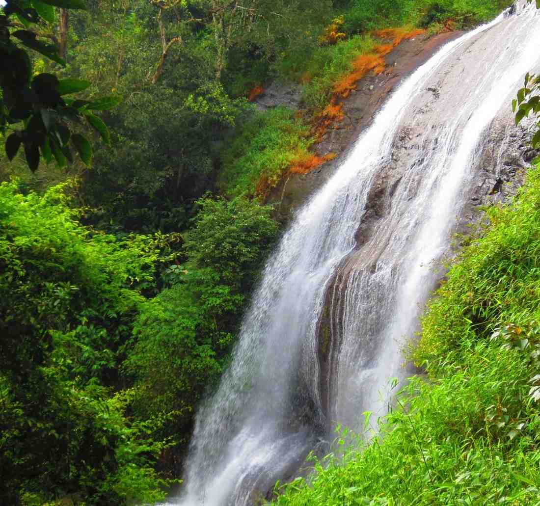 chelavara fall coorg