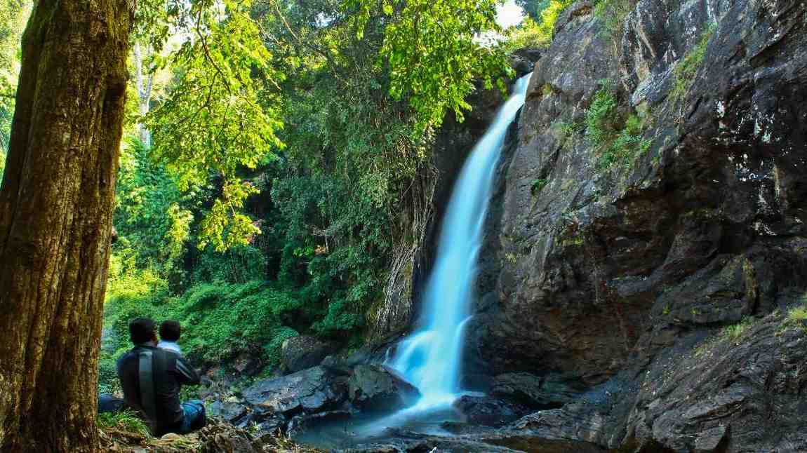 chethalayam waterfall kidanganad