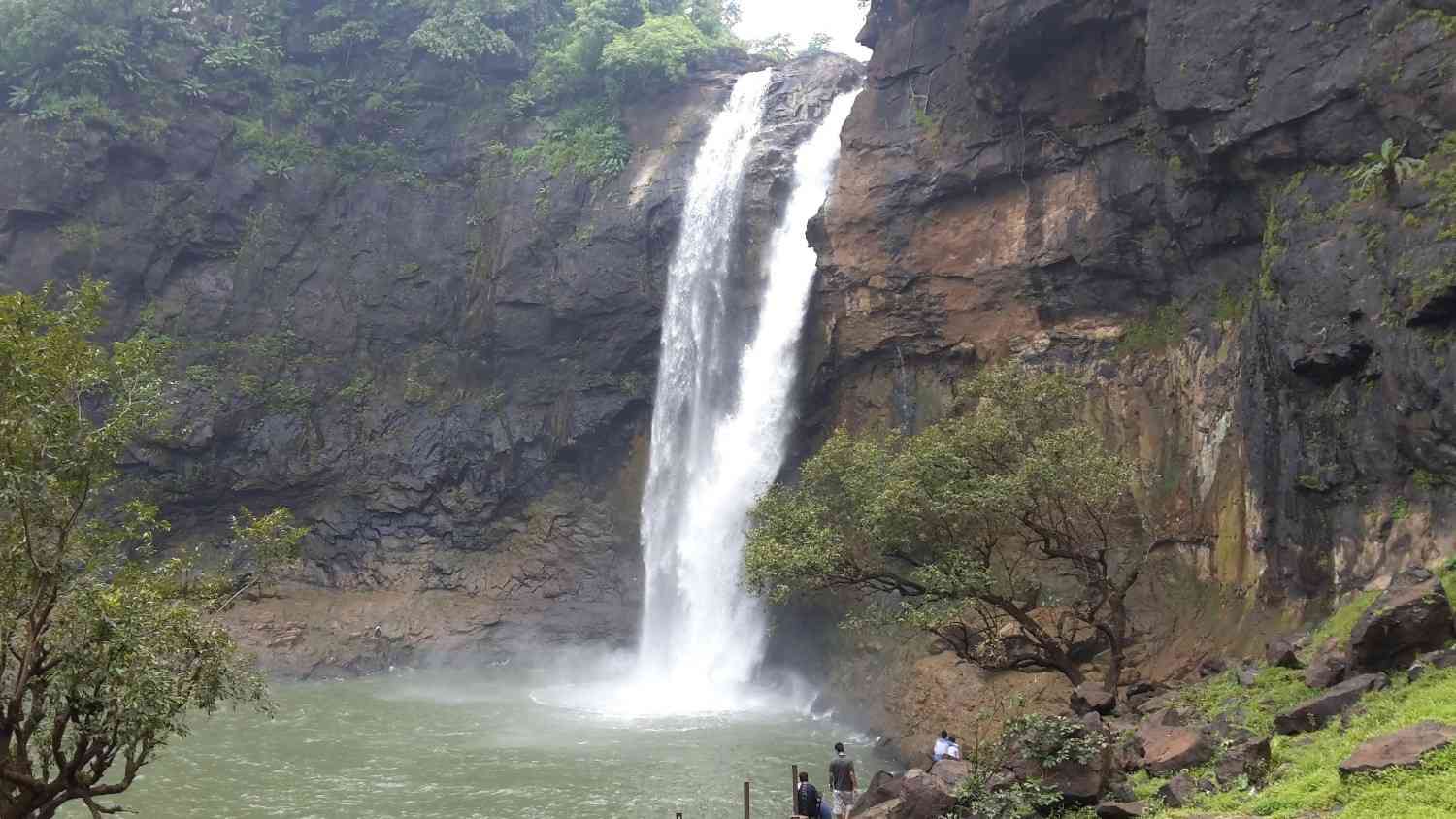 dabhosa waterfall jawhar