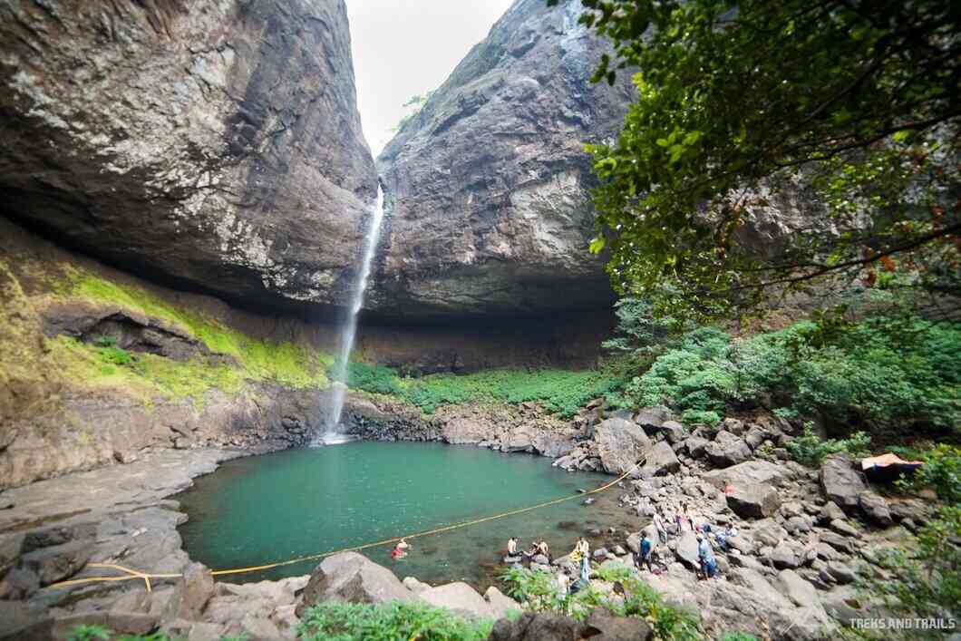 devkund waterfall