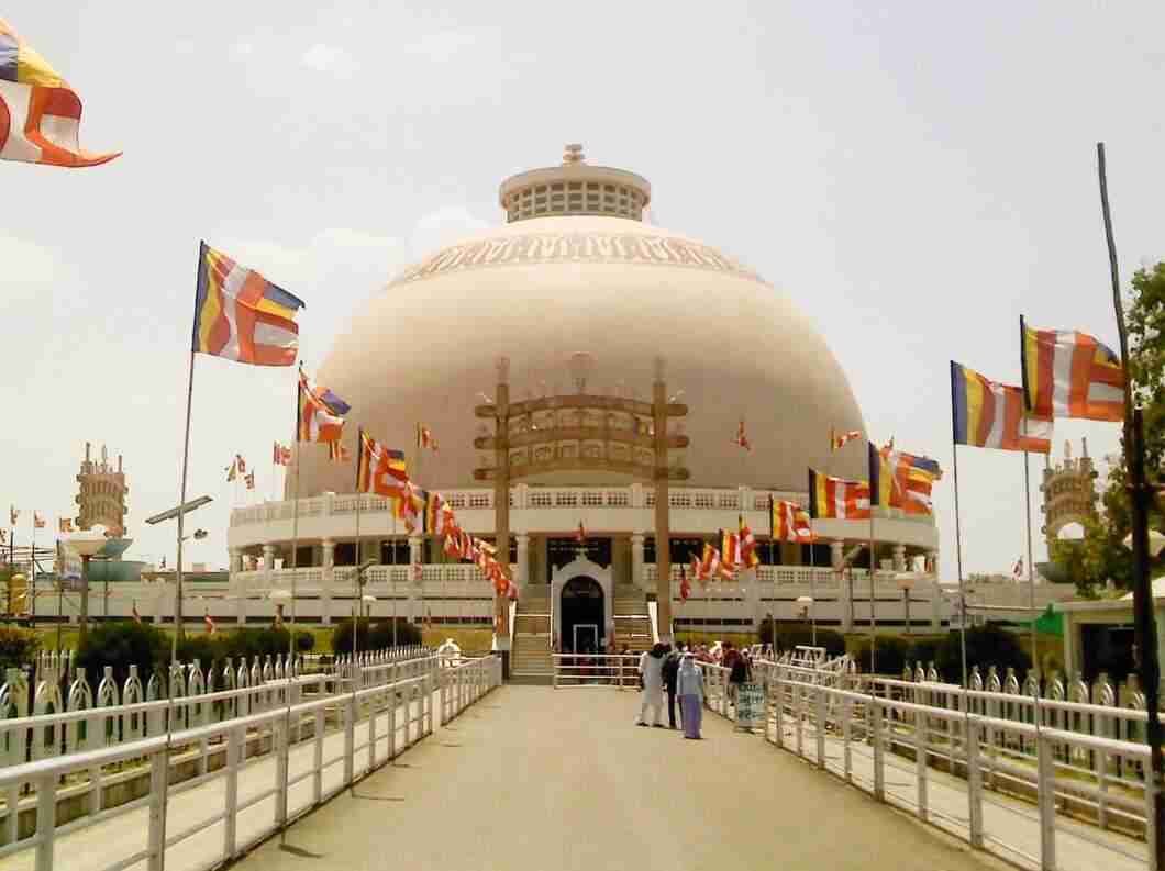 dhamma chakra stupa