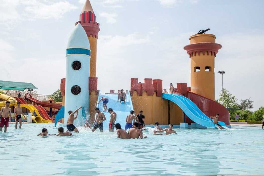 dolphin water park