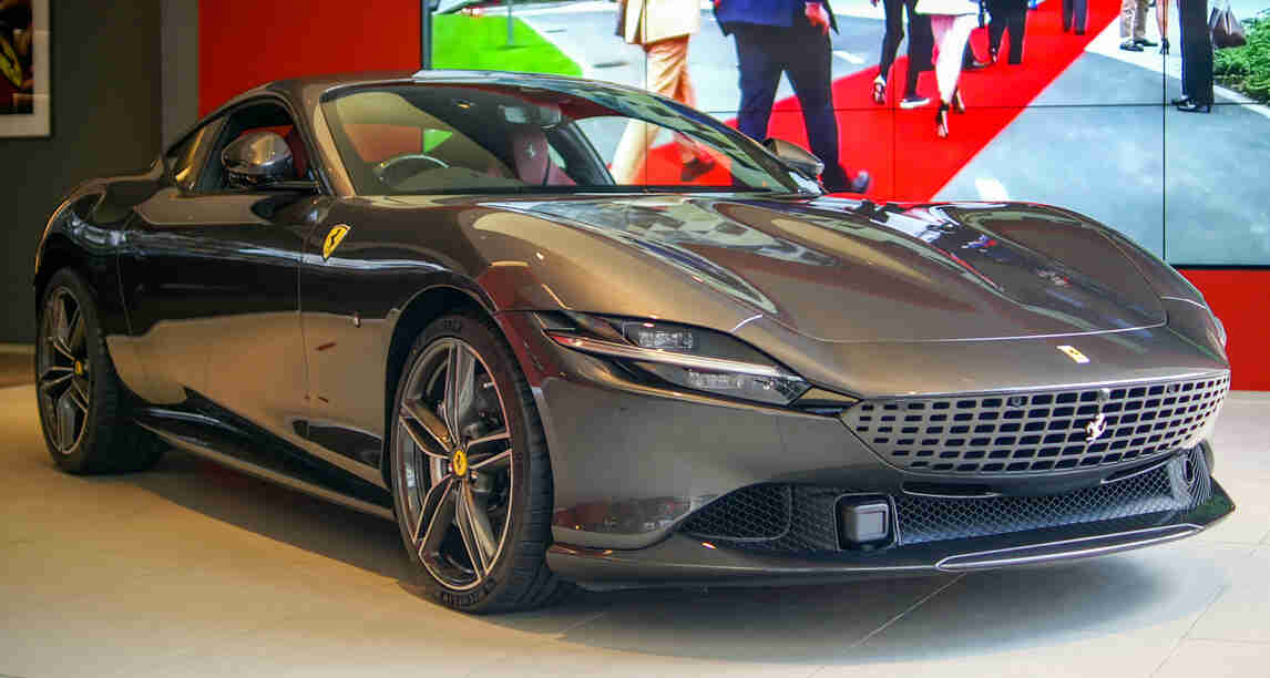 Best Ferrari Cars in India Price, Mileage, Specifications.