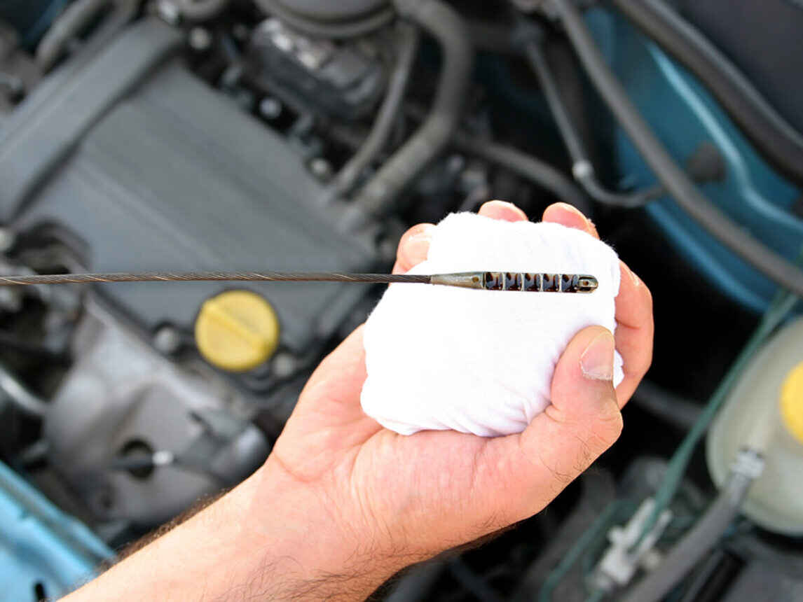 how to check engine oil level of your car