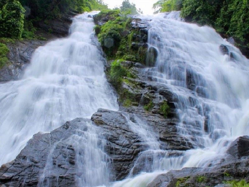 kadachikunnu waterfalls