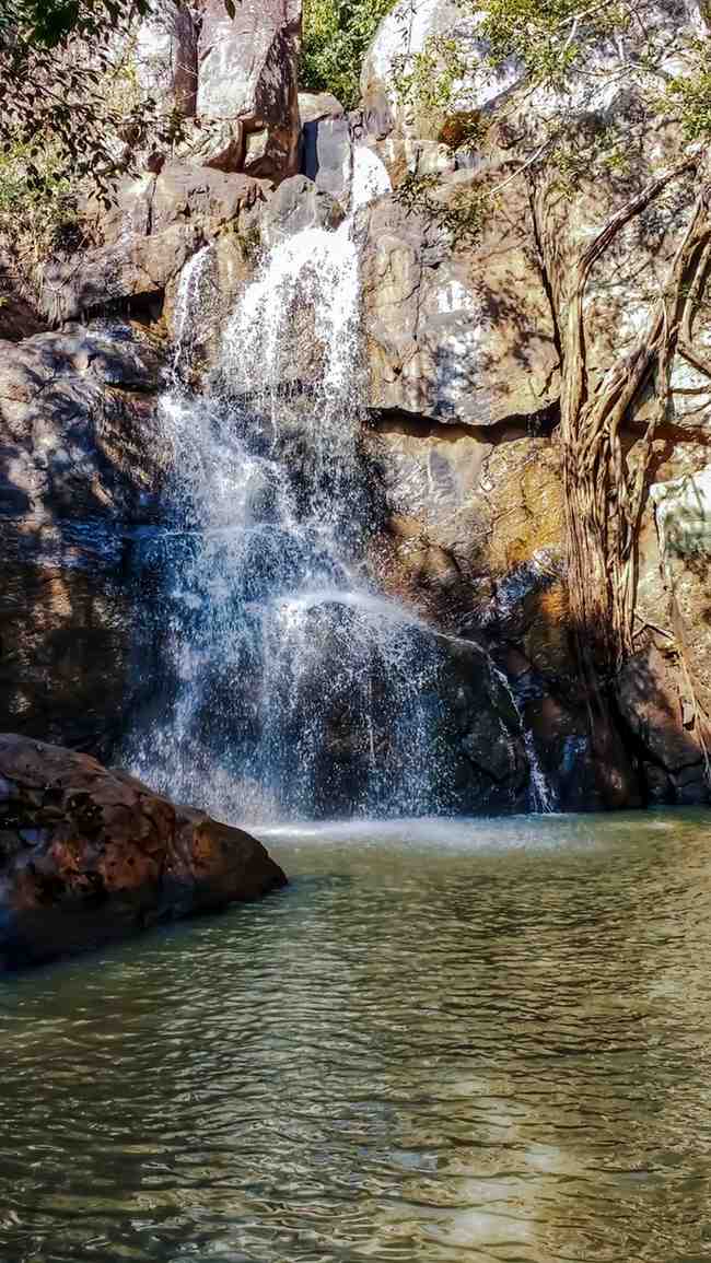 kalhatti falls%20 manchethevaru