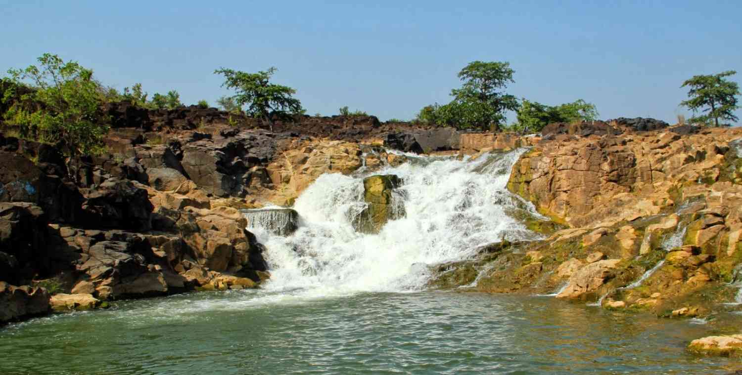 kanakai waterfalls balanpur