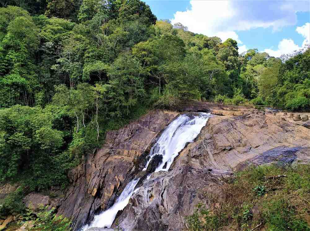 kanthanpara waterfalls