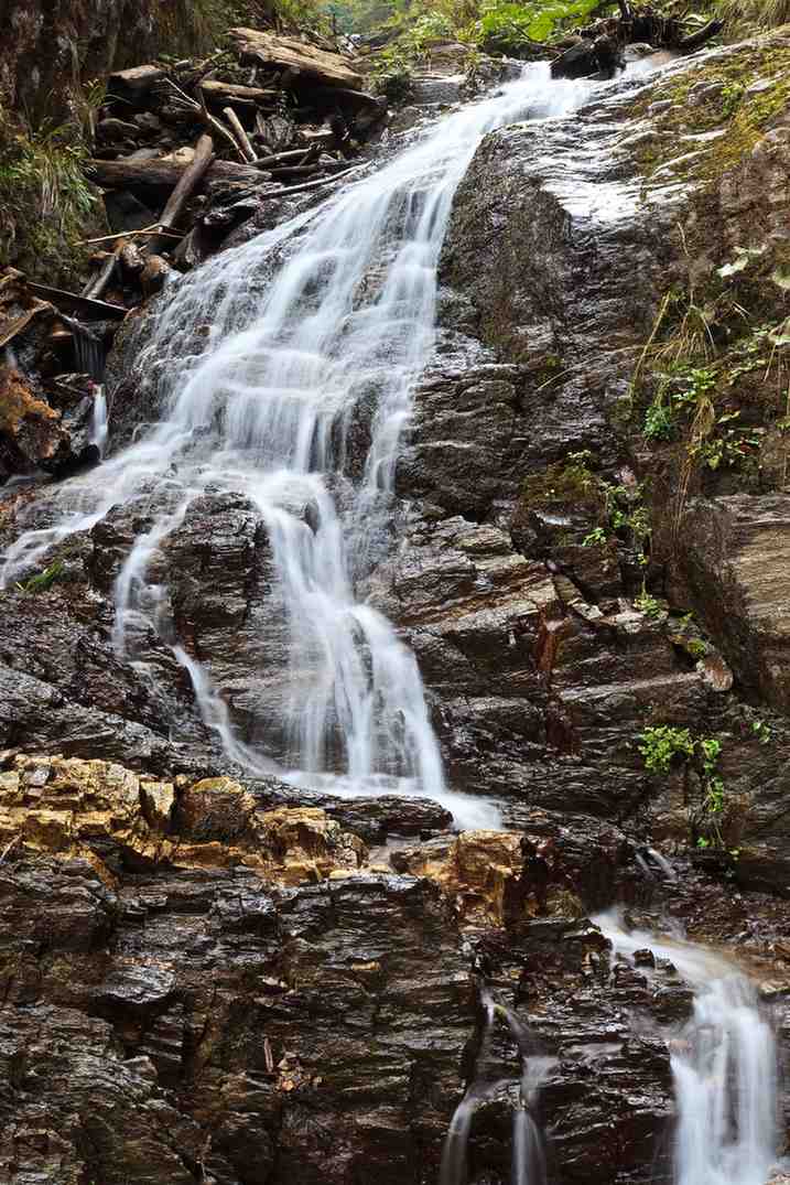 kesari waterfall kottayam