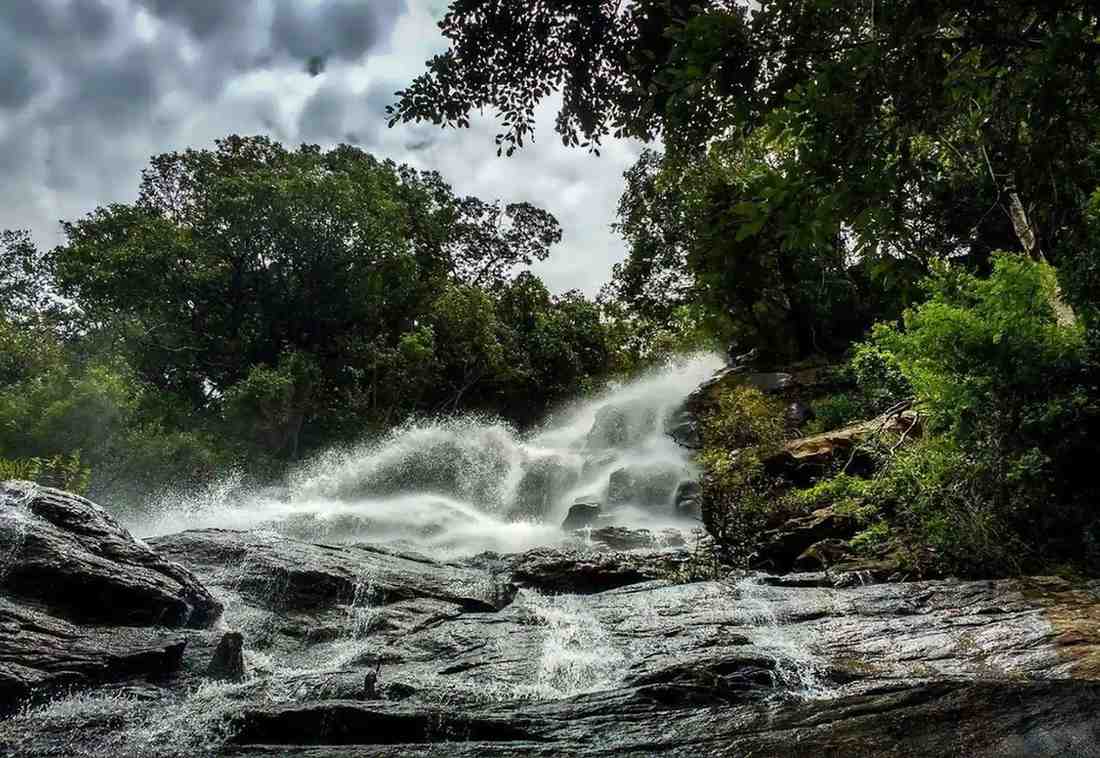 kiliyur falls yercaud tamil nadu