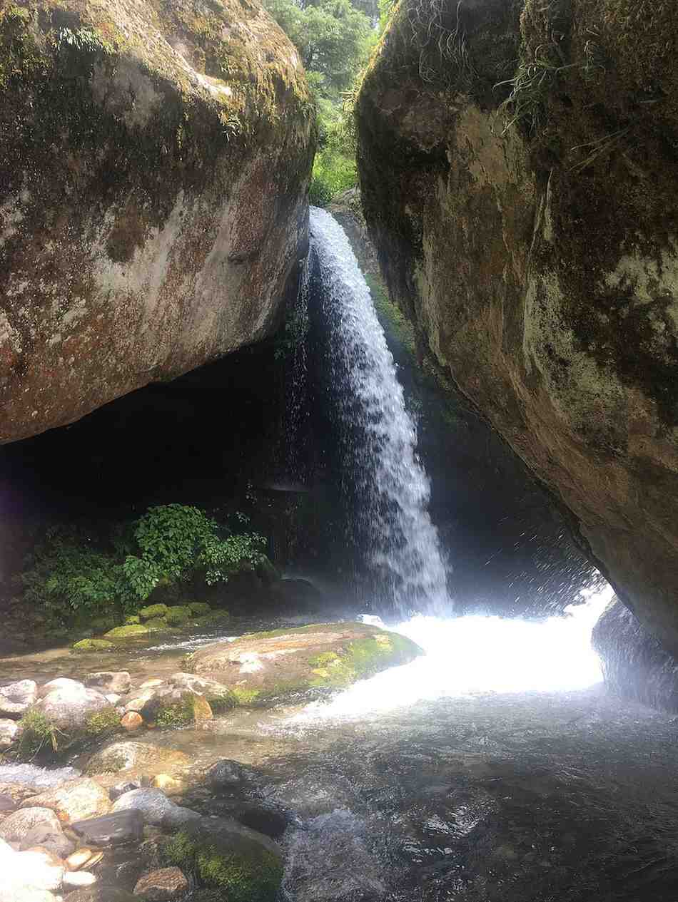 knoi waterfall khaknal