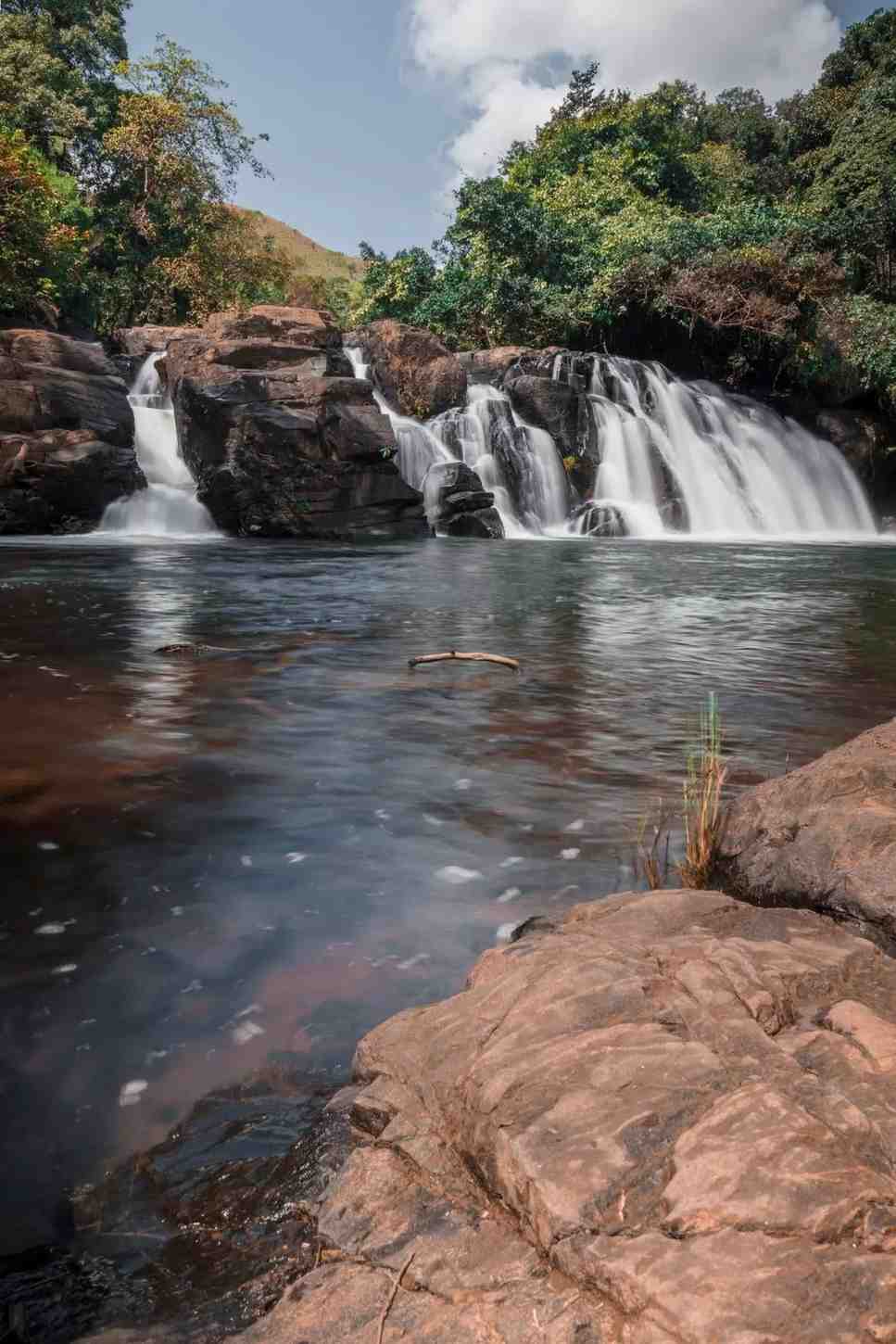 kote abbe falls madikeri town