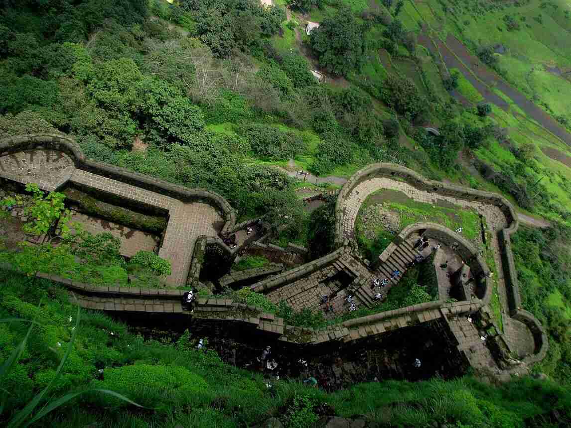 lohagad jan