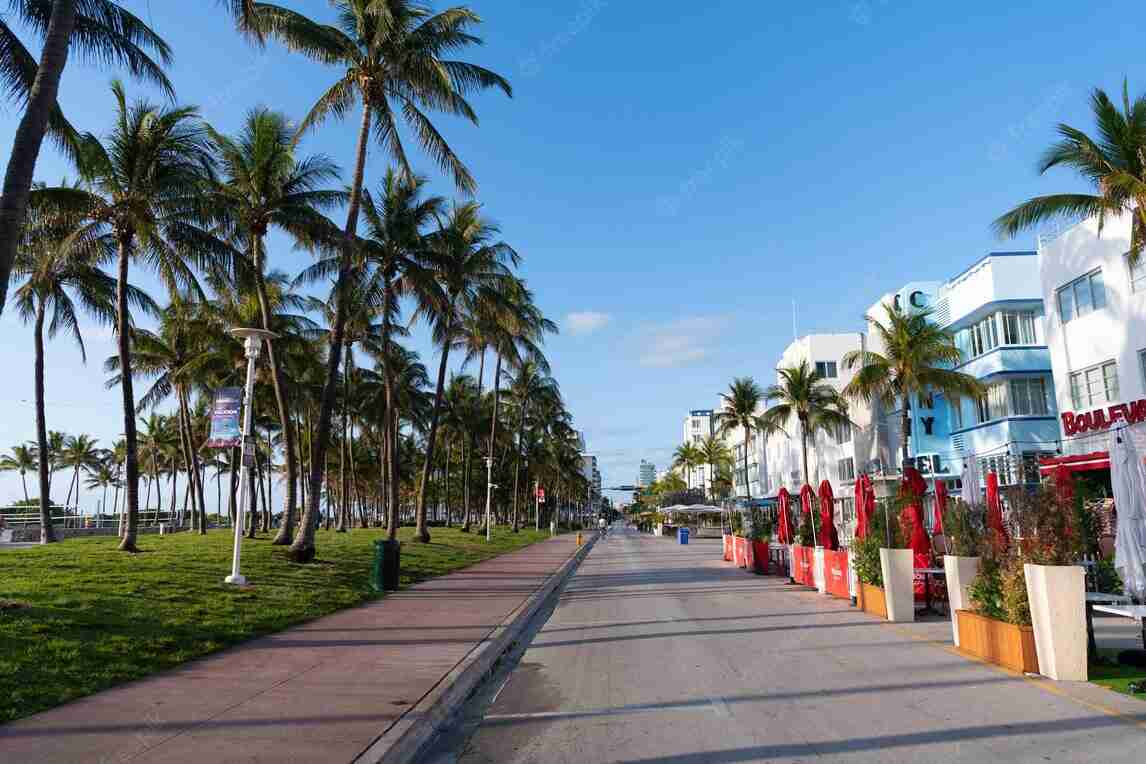 miami beach sidewalk