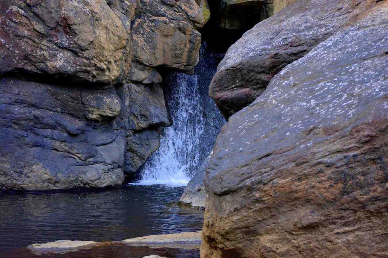 napandapole falls erevalmudi