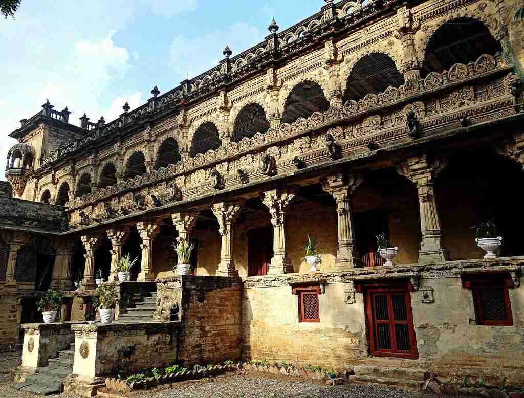 navlakha palace rajnagar