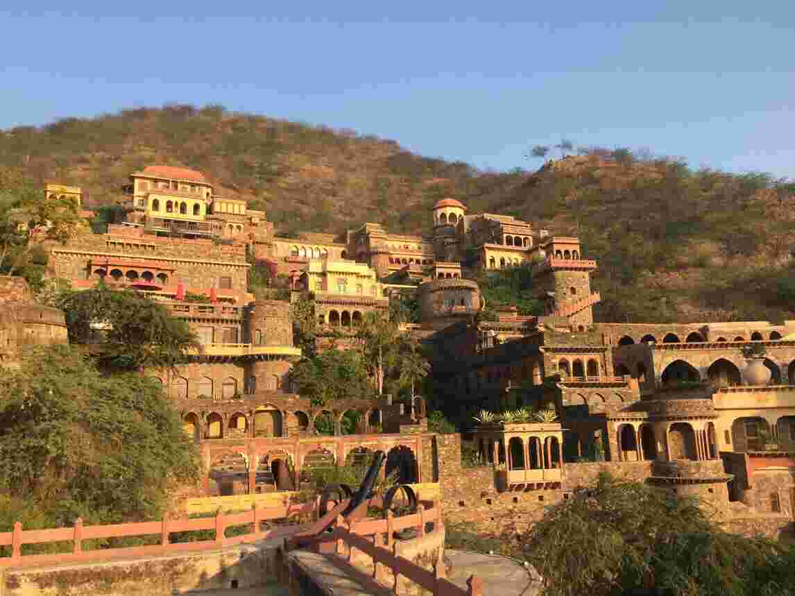 neemrana fort