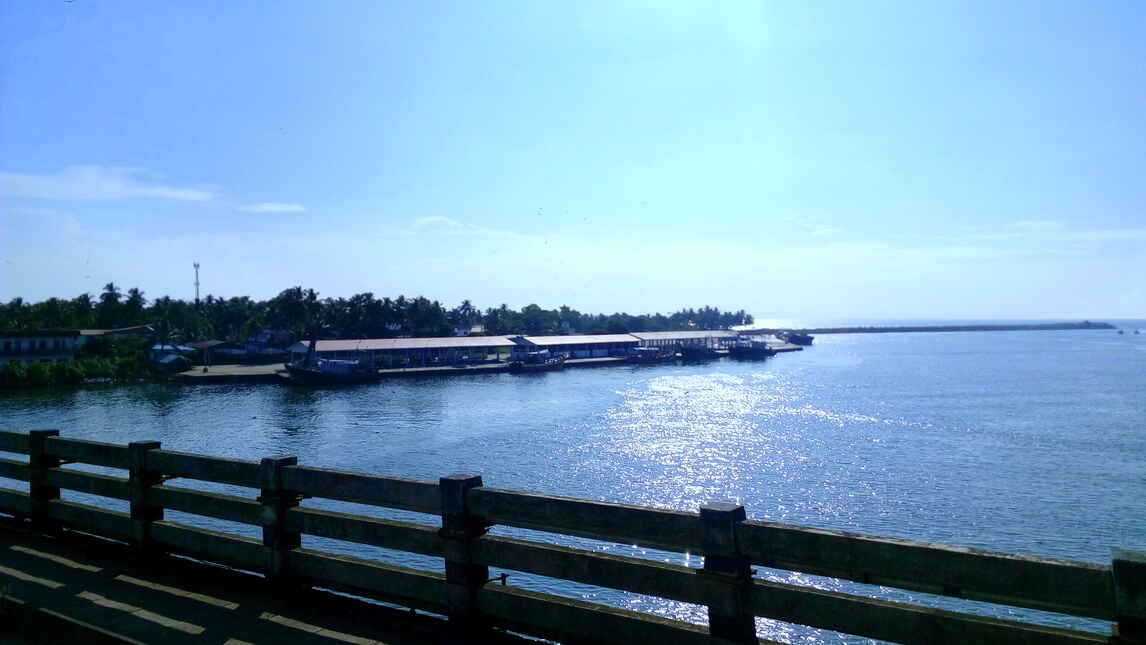 neendakara beach