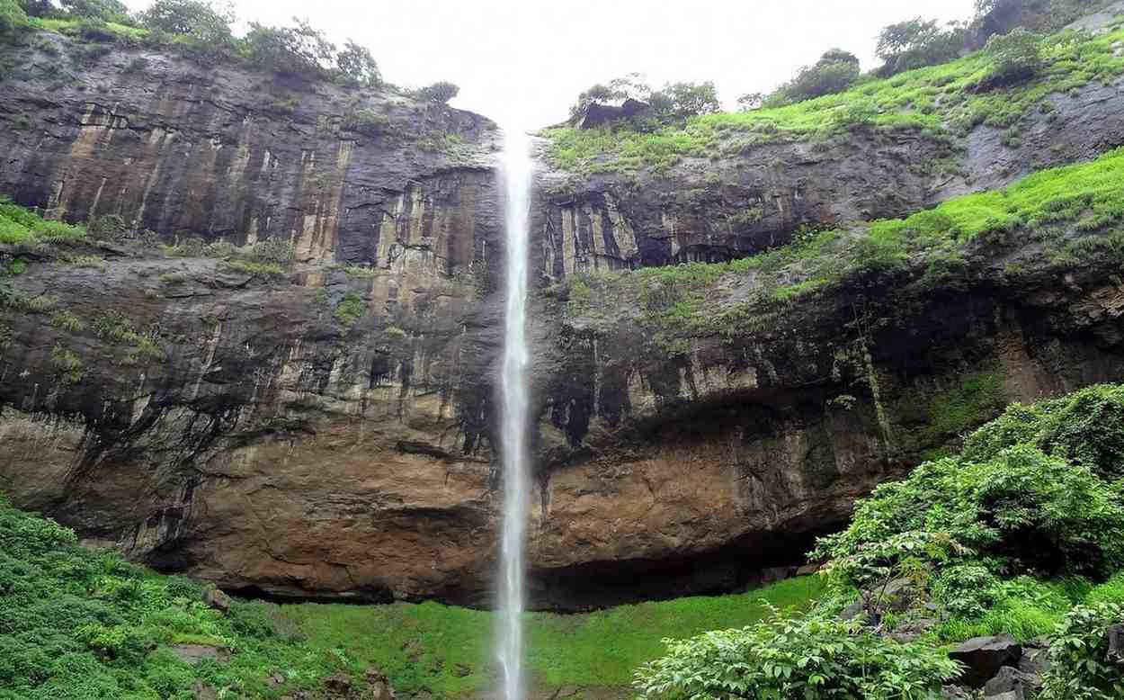 pandavkada waterfalls navi mumbai