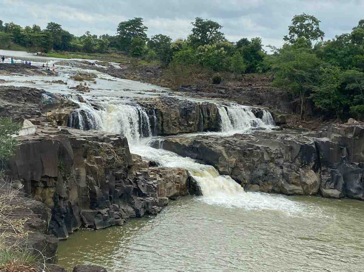 pochera falls adilabad