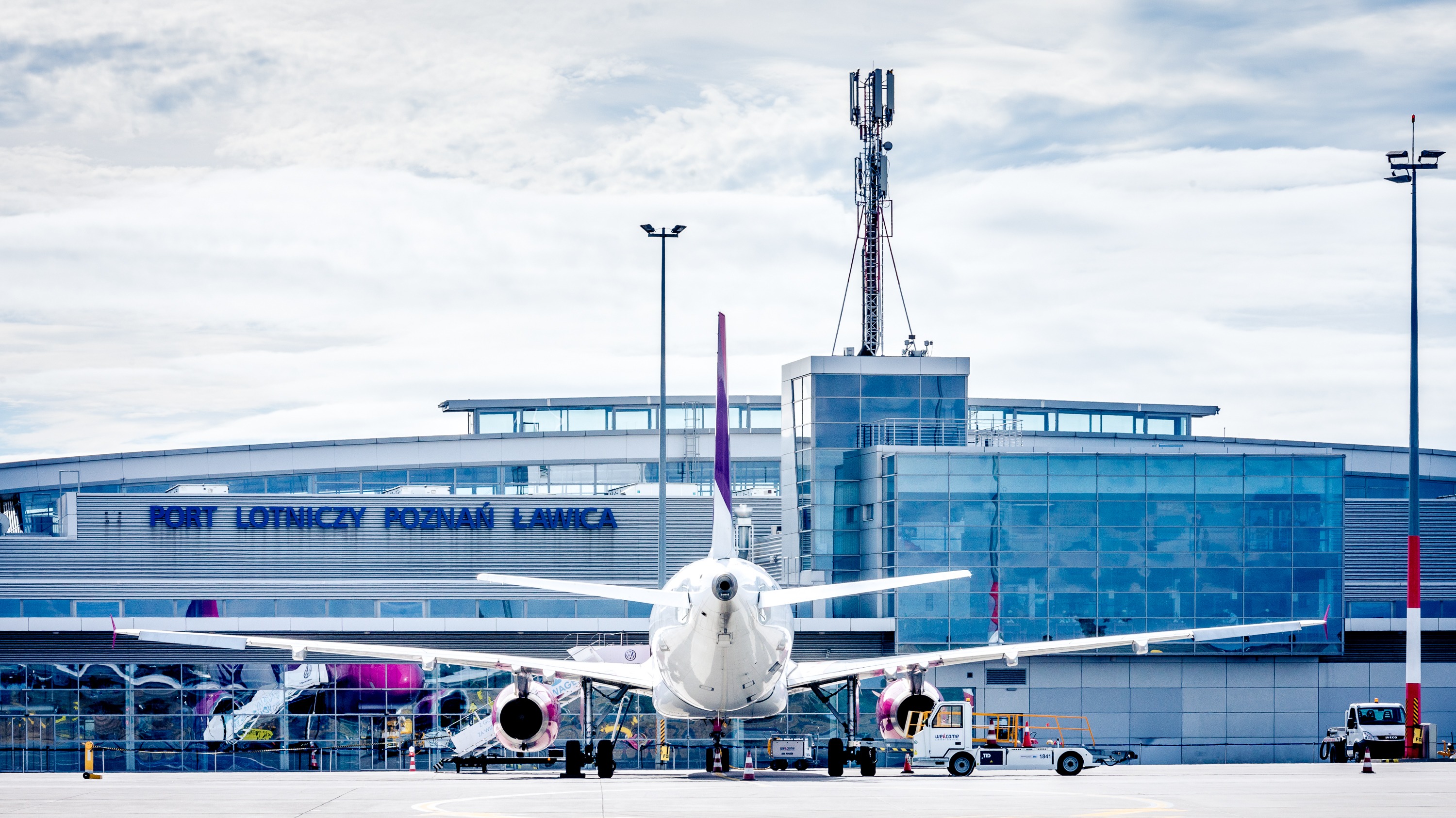 poznań ławica airport