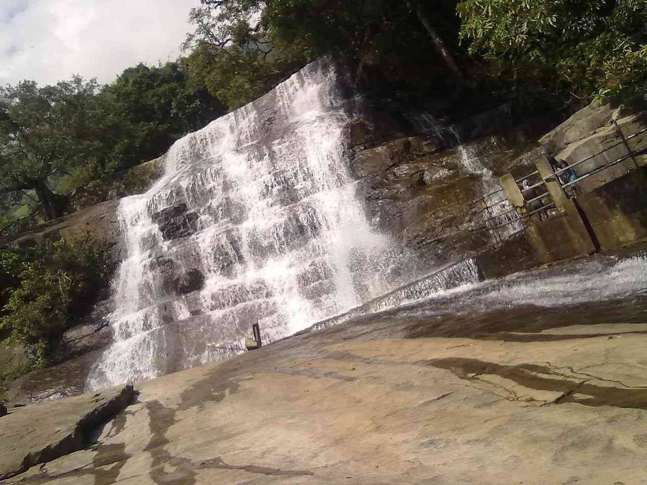 suruli waterfalls theni