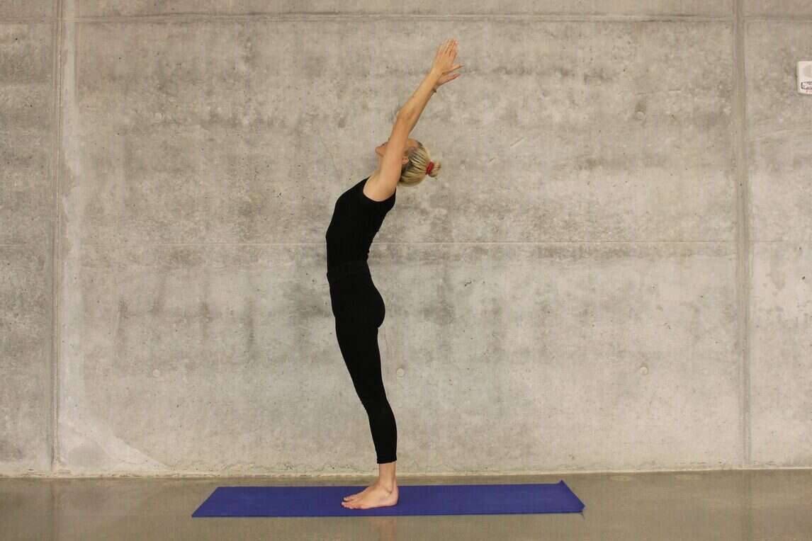 What Are The Benefits Of Tadasana Yoga Pose And Steps?