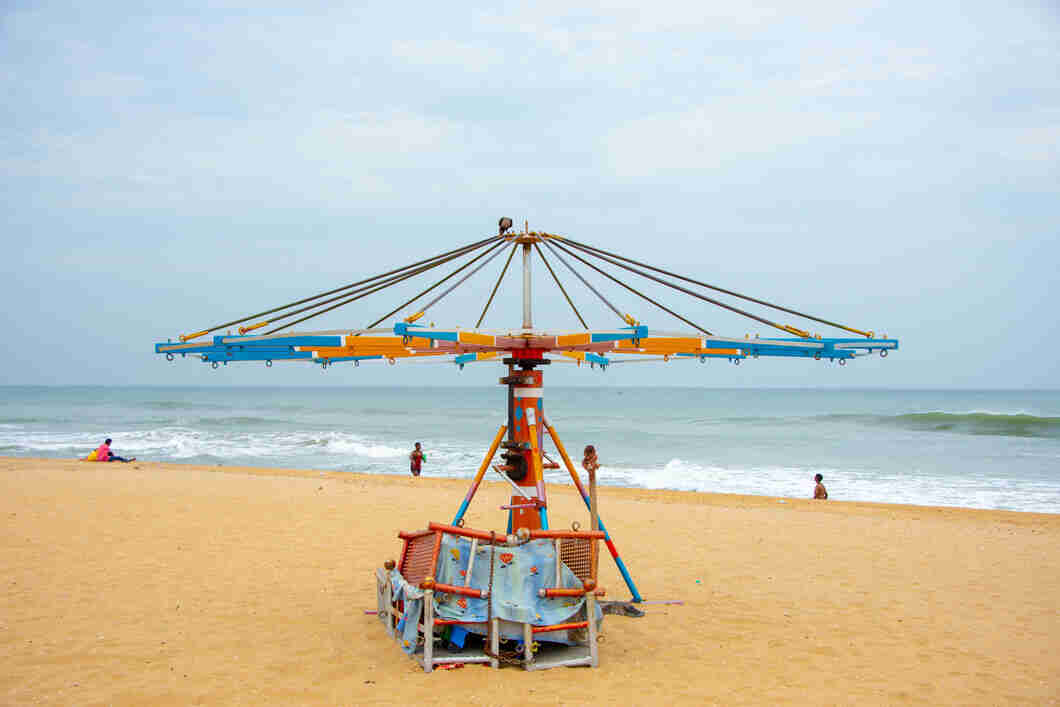 thiruvanmiyur beach tn