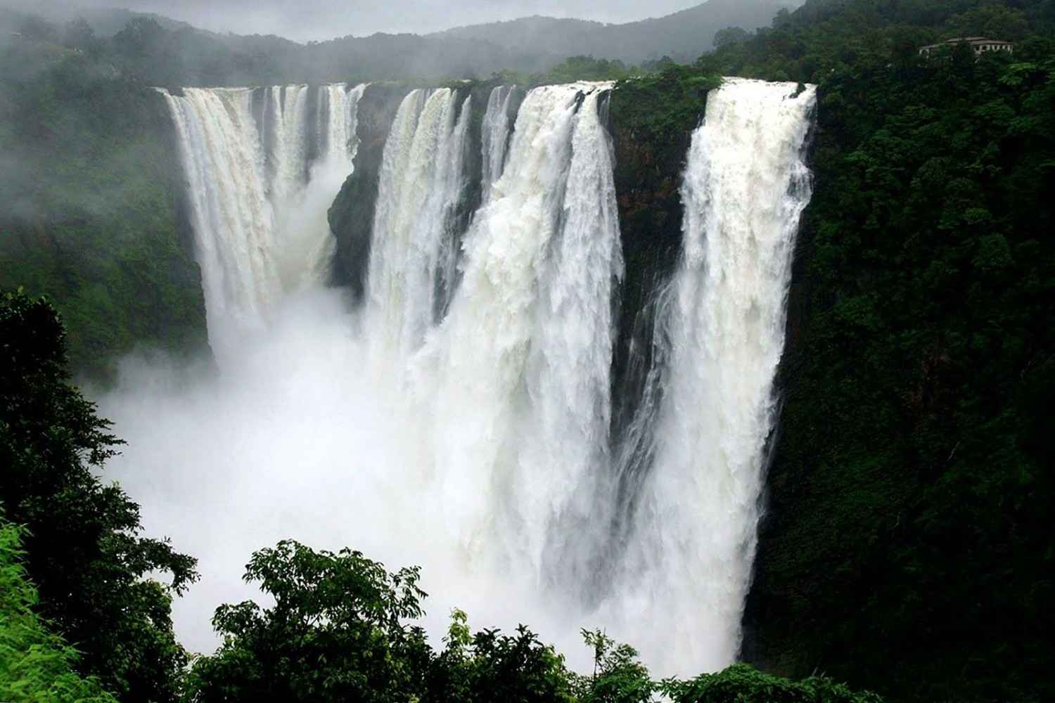 thoseghar falls maharashtra