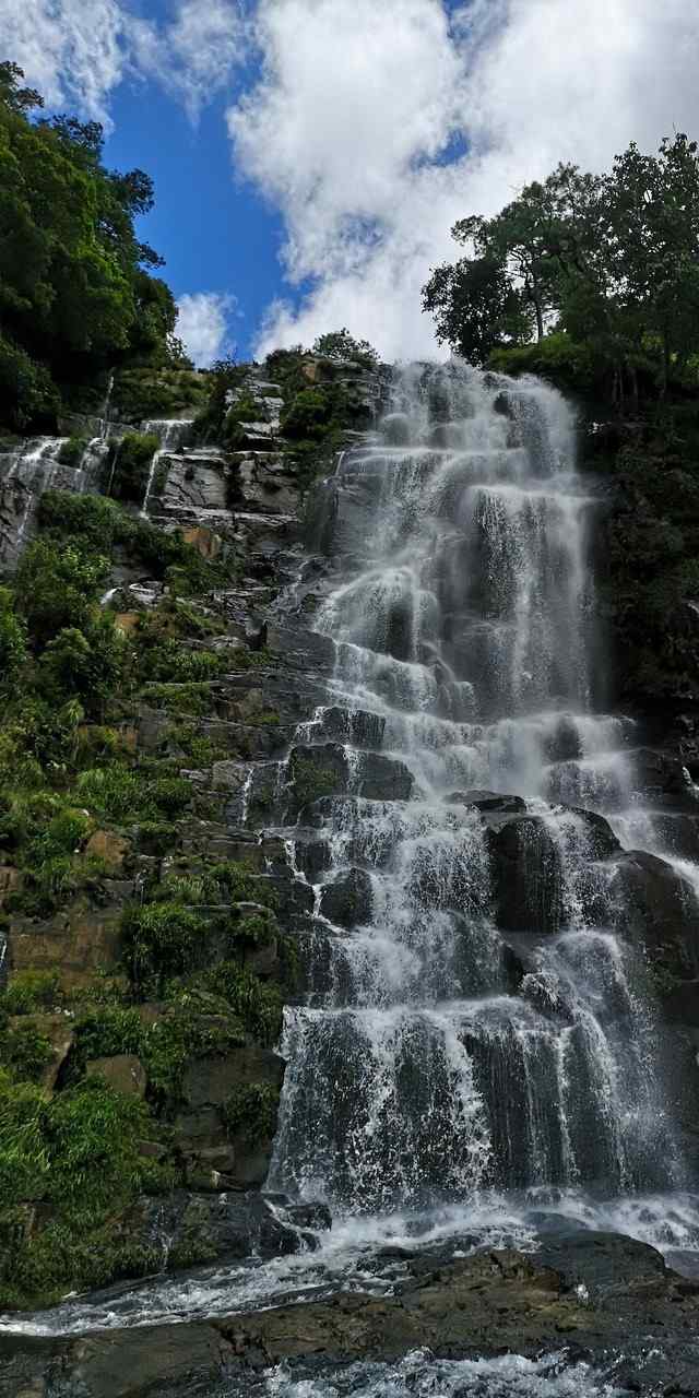 tyrshi falls shillong jowai road