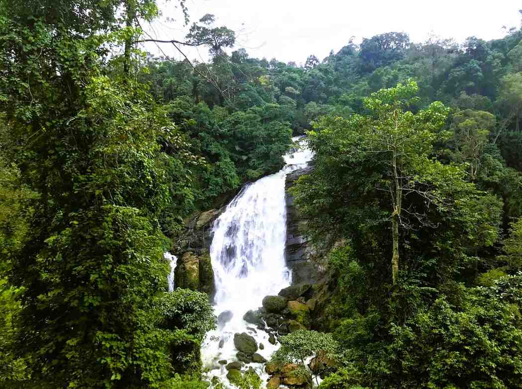 valara waterfalls chillithodu