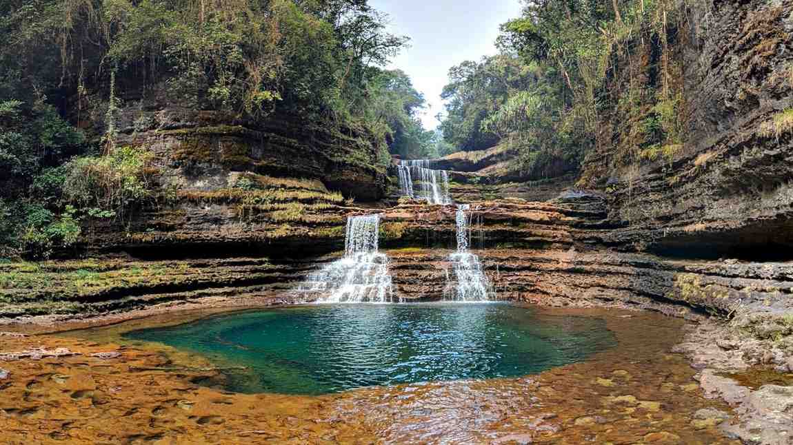 wei sawdong waterfall cherrapunji