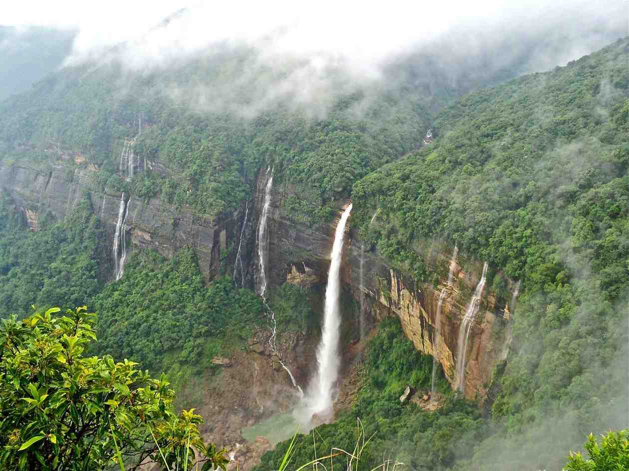 whistle khola waterfall kurseong