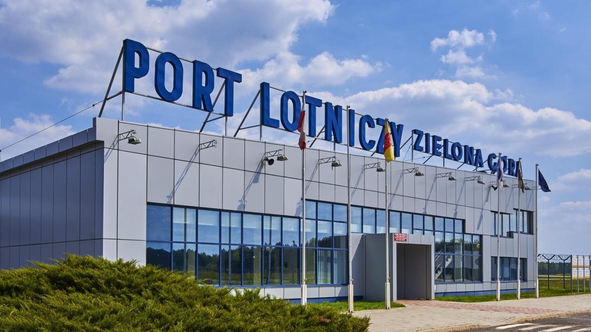 zielona góra babimost airport zielona góra